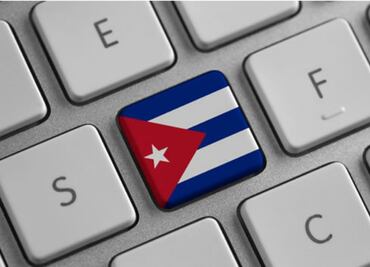 The New York Times reclama a Cuba que expanda el acceso libre a Internet