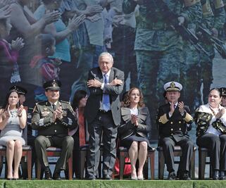 Agradece AMLO a Fuerzas Armadas