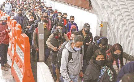 En la estación Tacubaya no cesan las aglomeraciones