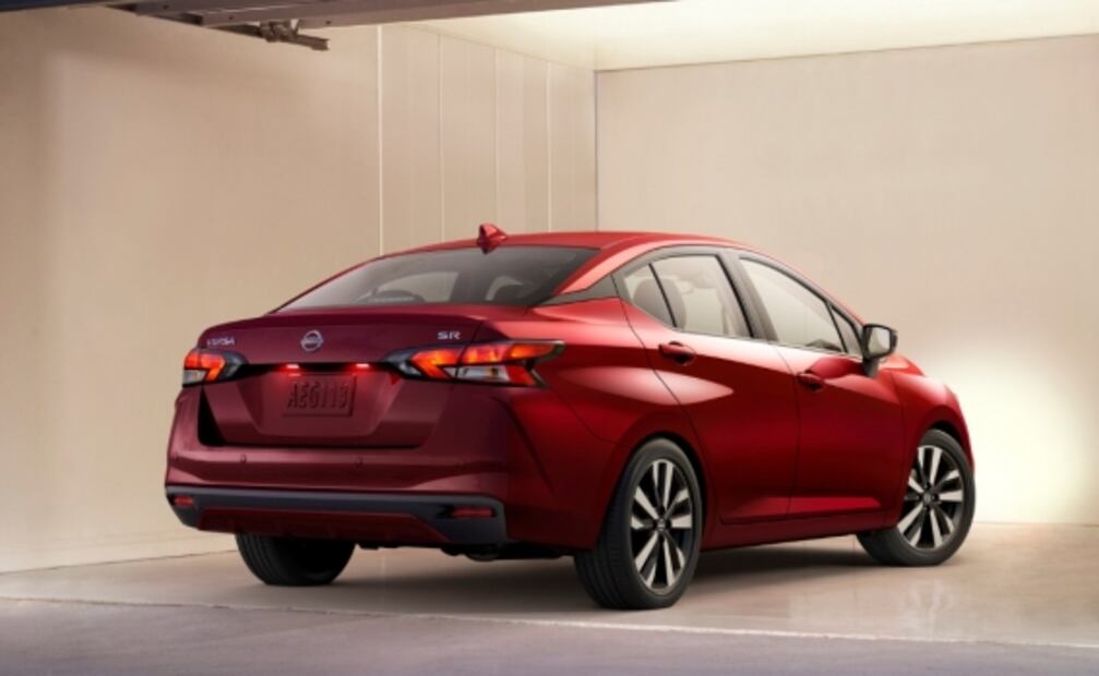 Cómo compite el nuevo Nissan Versa contra otros modelos
