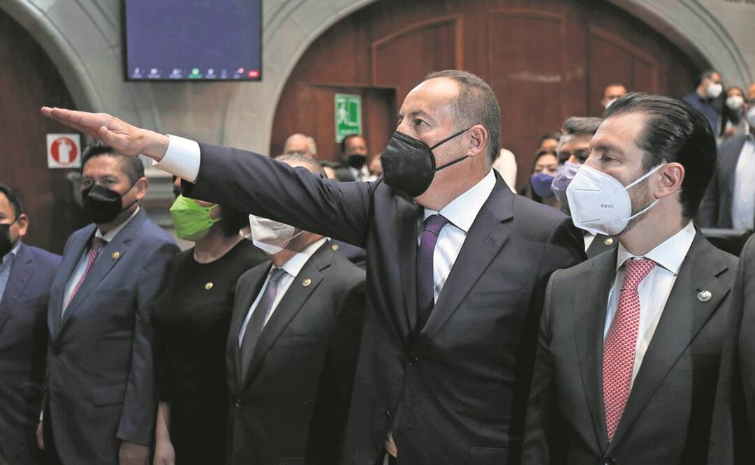 José Luis Cervantes Martínez rindió protesta como nuevo fiscal general, luego de ser elegido por unanimidad en el Congreso. Foto: Jorge Alvarado/EL UNIVERSAL