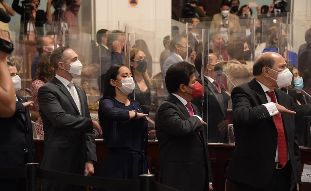 En orden alfabético de la demarcación, a las 11:45 en punto protestaron. Fotosd: Especiales