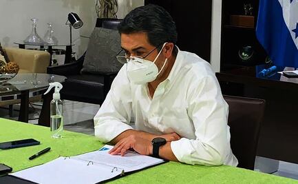 Hospitalizan a presidente de Honduras tras dar positivo a Covid-19