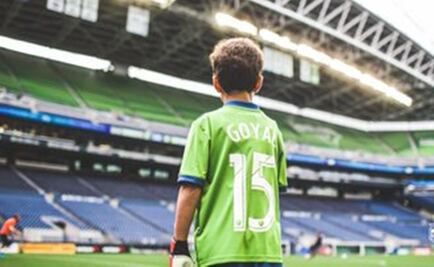 Niño de 8 años con leucemia juega de portero de los Sounders
