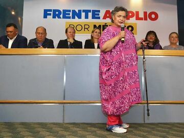 Beatriz Paredes supera 300 mil firmas de apoyo, asegura el equipo de la senadora
