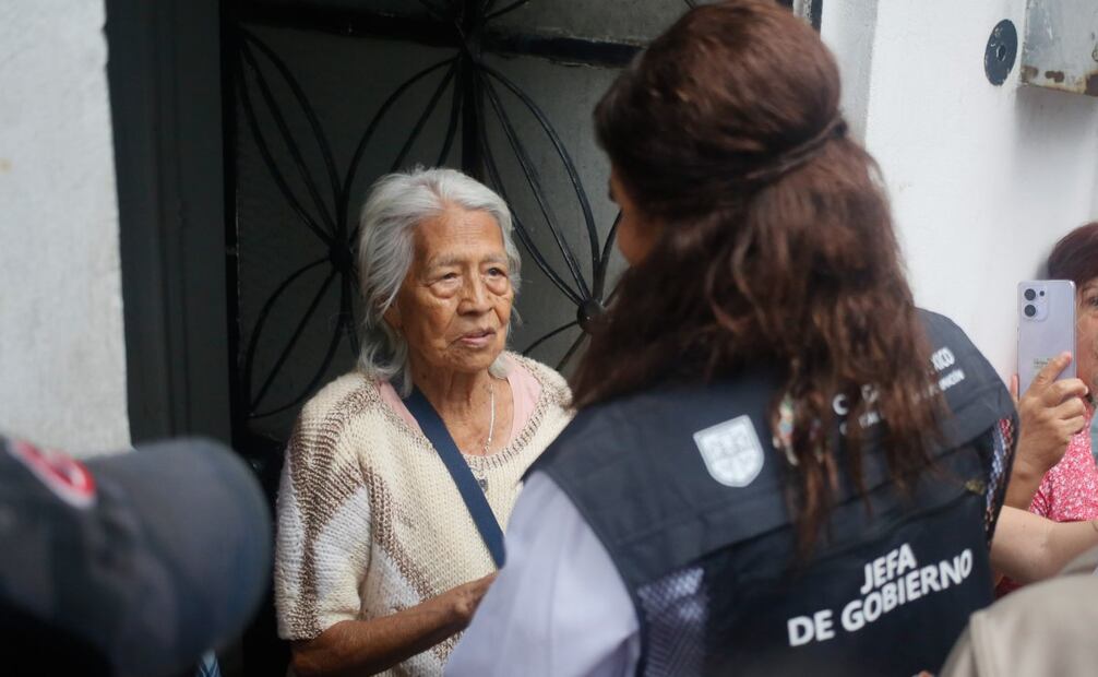Jefa de gobierno visitó vecinos de la delegación (04/06/2025). Foto: Especial