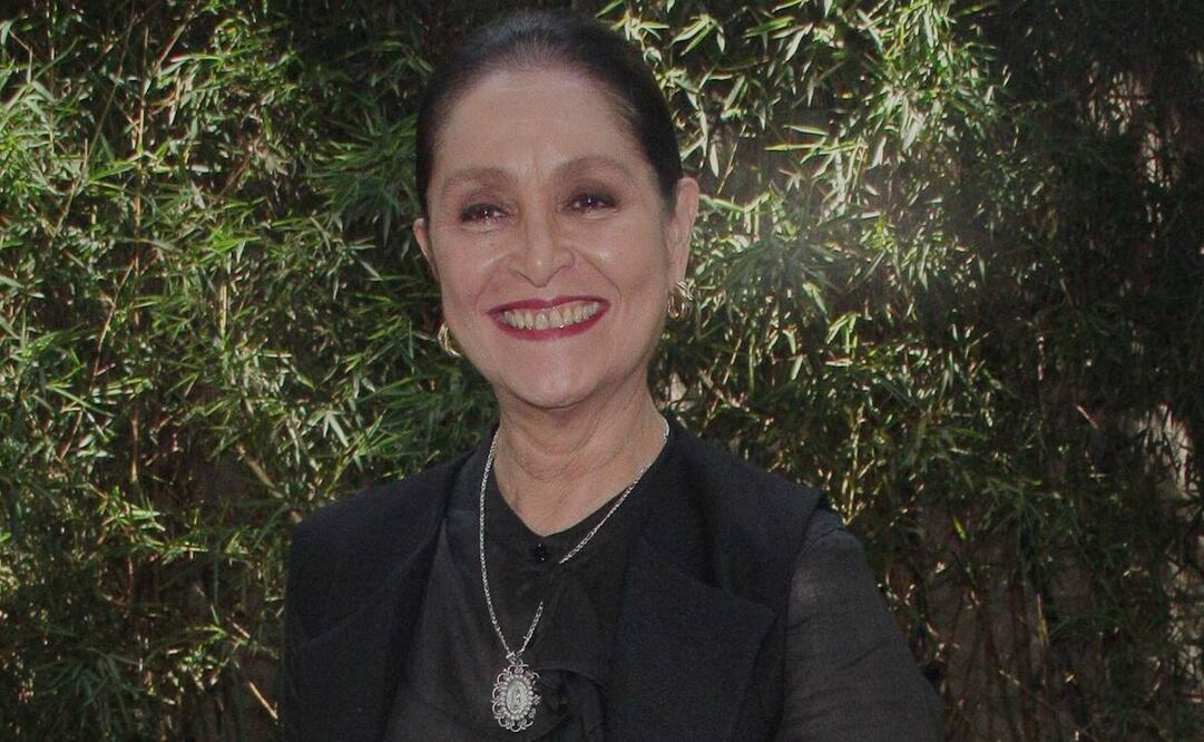 Daniela Romo durante el claquetazo de la telenovela, "Amor amargo" en la Hacienda Pedregal. Foto: Clasos.