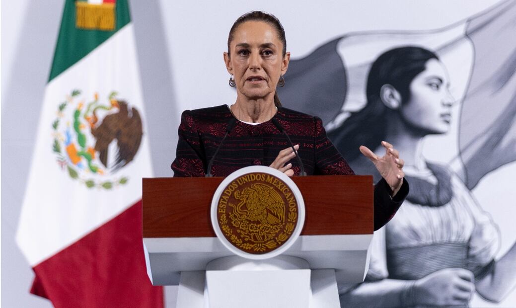 La Mandataria federal anunció que se presentará un programa integral para la zona oriente del estado de México que abarca agua potable, drenaje y seguridad en el transporte público. Foto: Hugo Salvador/EL UNIVERSAL