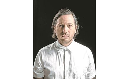 Grita su dolor con versos de Shakespeare