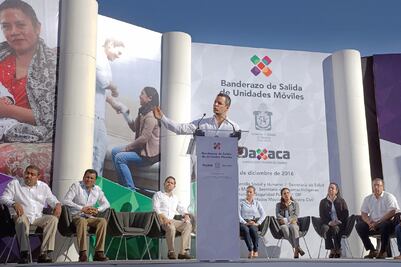 Reinician apoyo social con unidades móviles