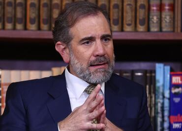 Lorenzo Córdova presenta nuevo libro; “en México y en todo el mundo se está desmantelando la democracia”, afirma