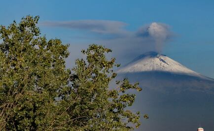 Emite volcán Popocatépetl columna de ceniza de 2.5 kilómetros