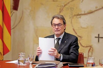 Cierran puerta a Mas para dirigir Cataluña