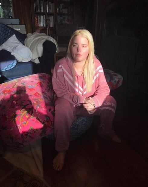 Fans de Jessica Simpson se preocupan por su delgadez y aspecto desmejorado 