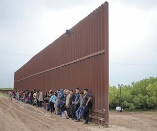 Covid-19 golpea en EU a los indocumentados