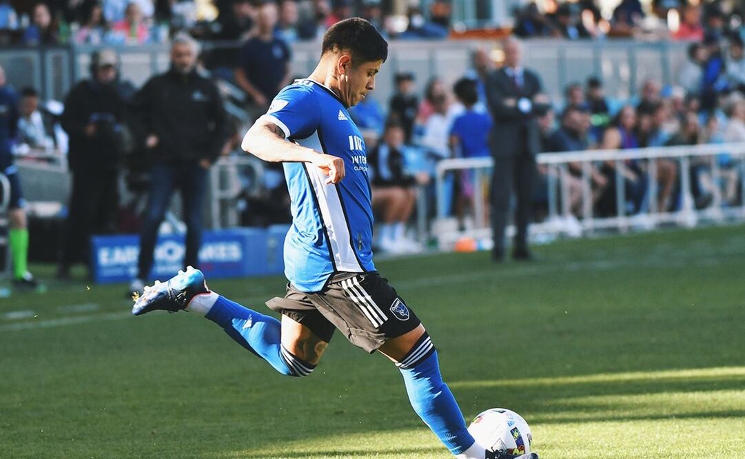 Eduardo López durante un partido del San José Earthquakes - FOTO: Twitter @SJEarthquakes