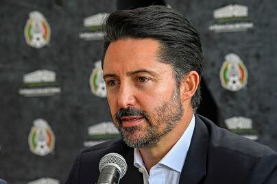 Estamos negociando con los candidatos a DT del Tri: Yon de Luisa