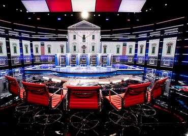 Bloomberg y el voto latino, claves del debate demócrata en Las Vegas