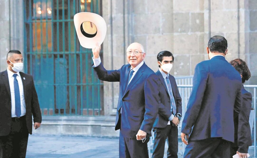 El embajador de Estados Unidos, Ken Salazar, es visitante frecuente de Palacio Nacional (30 veces), lo que lo pone en una situación difícil, opinan expertos. Foto: Archivo/EL UNIVERSAL.