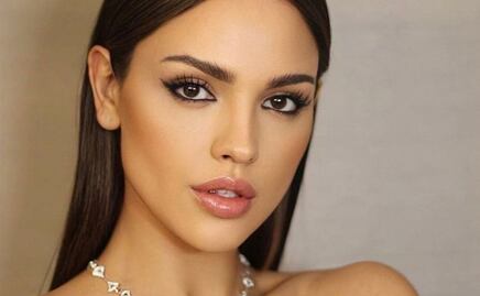 Eiza González derrocha sensualidad con vestido de escote profundo