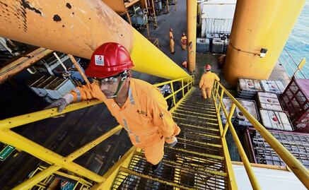 Pemex undergoes corporate restructuring to cut expenses and boost production