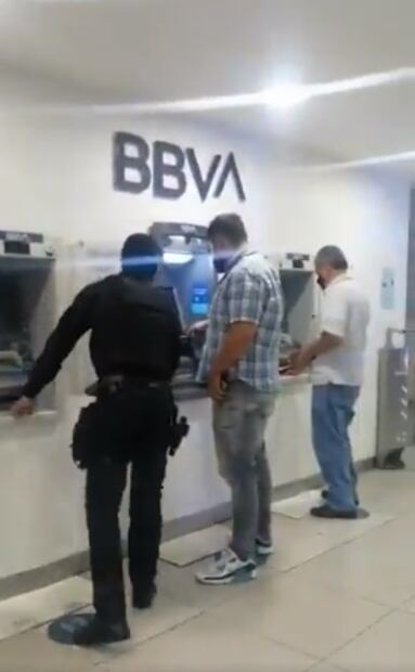 Así es la trampa que colocan en cajeros automáticos para robar efectivo en Edomex