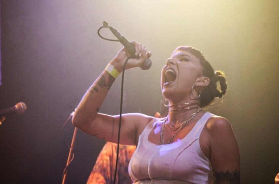 "Cleo, hermana aquí está tu manada": nombran a víctima de feminicidio en concierto de la rapera Masta Quba en la CDMX