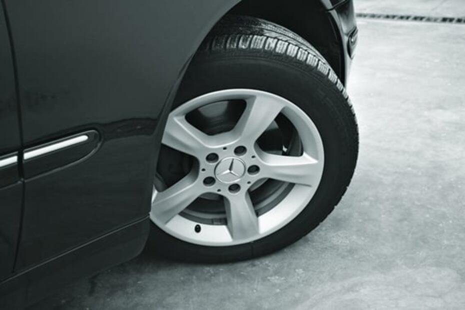 Cuál es la manera correcta de inflar las llantas de un auto