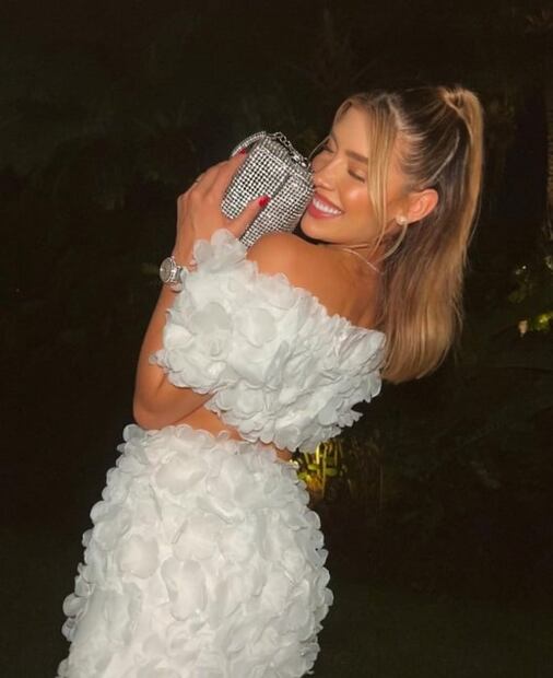 El outfit romántico de Michelle Salas color blanco