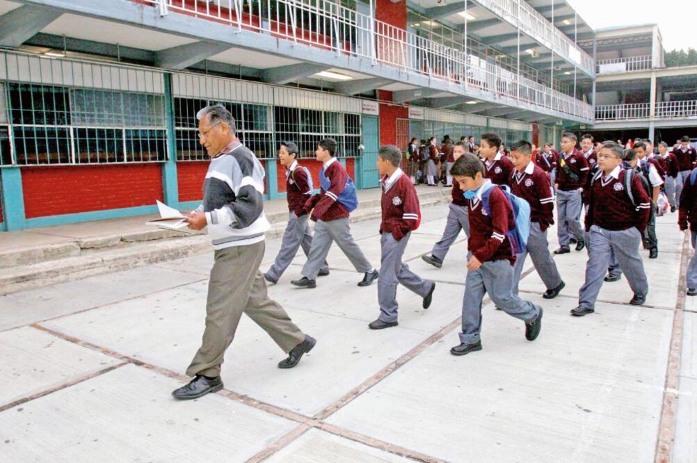 Los maestros y el Inai firmarán un convenio de colaboración para sentar las bases para la transparencia, protección de datos y capacitación de los docentes (ARCHIVO EL UNIVERSAL)