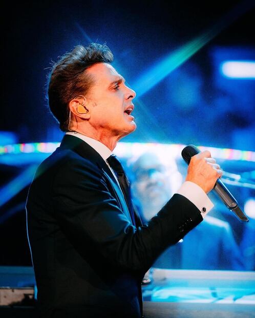 Usuarios han criticad la nueva apariencia del cantante, pues aseguran está extremadamente delgado. Foto: Instagram