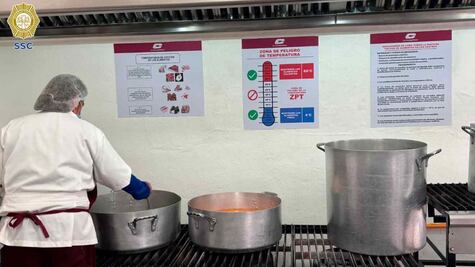 "El Torito" ya tiene menú para fiestas patrias; detenidos cenarán pozole, tostadas y agua de sabor