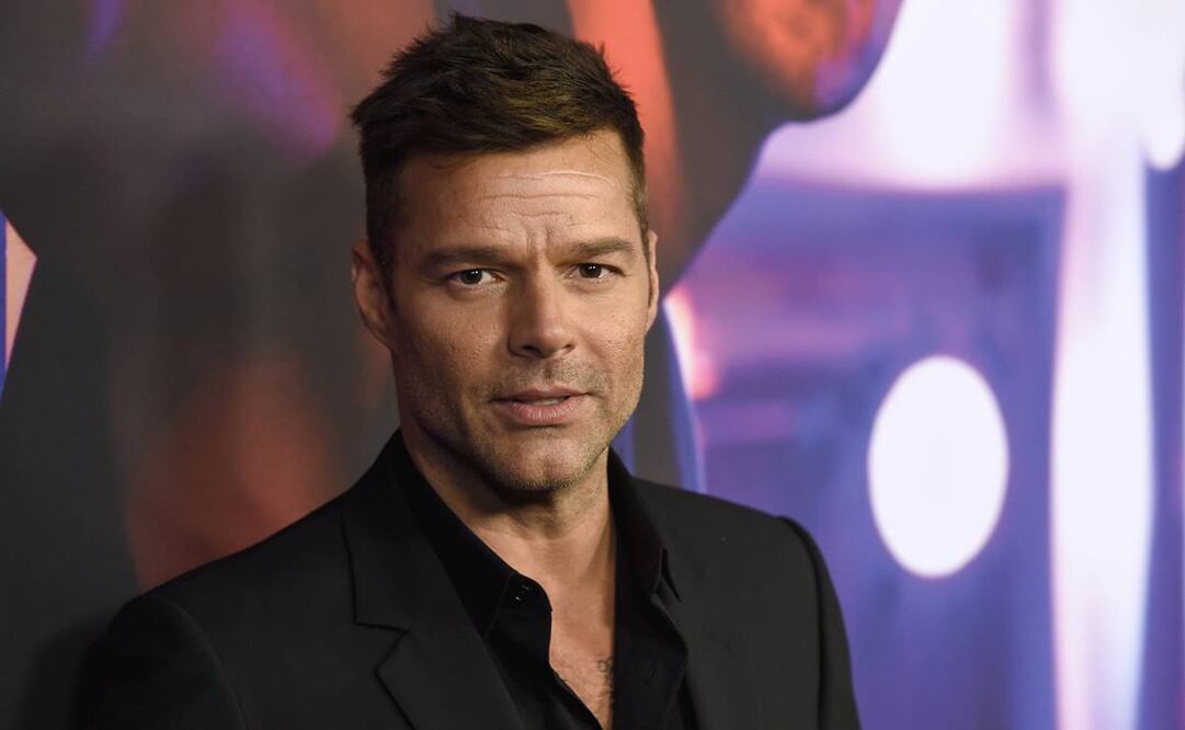 Ricky Martin se divierte con sus hijos tras anunciar su divorcio. Foto: Archivo AP.
