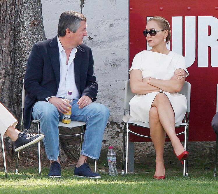 La defensa de Angélica Fuentes la asesora de la peor manera, la hacen incurrir en más irregularidades, según Javier Coello, abogado de Jorge Vergara (ARCHIVO EL UNIVERSAL)