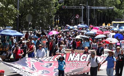 CNTE se manifiesta frente a la SEP