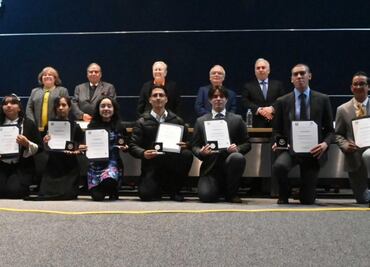 UNAM entrega Premio al Talento del Bachiller Universitario 2025; México requiere jóvenes que construyan y transformen, dice