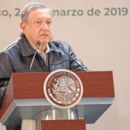 AMLO promete apoyo total para buscar personas