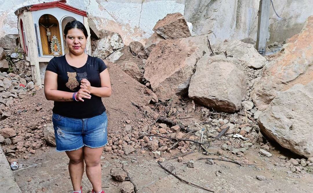 Nancy dijo que desde julio observó que el terreno se abría. Foto: Gisela González Granados / EL UNIVERSAL