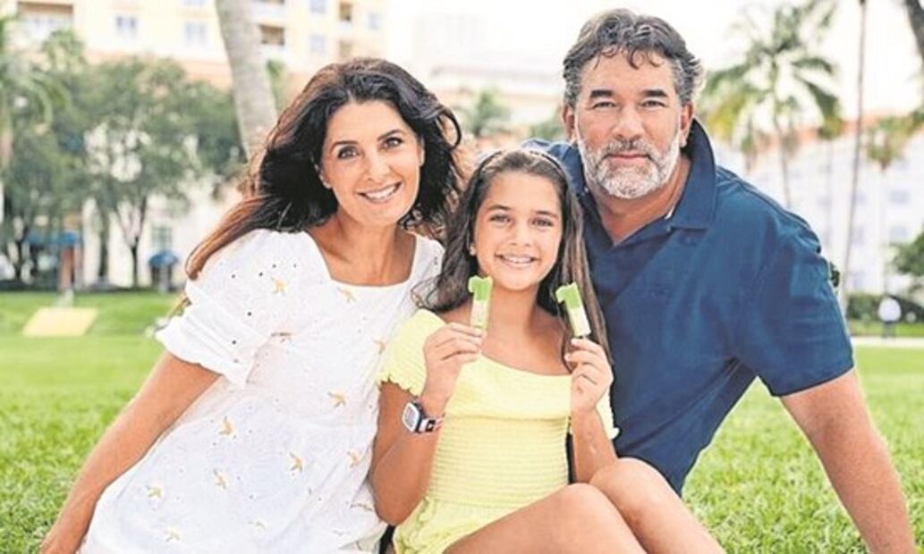 Tradiciones unen a la familia de Mayrín Villanueva