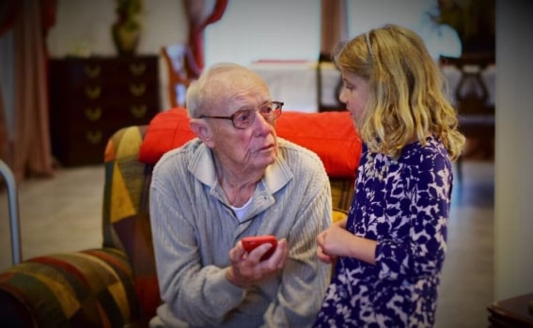 En el Congreso de la CDMX proponen dar apoyo económico a abuelitas y abuelitos que cuiden a sus nietos (10/10/2024). Foto: Especial