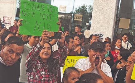 Vecinos de Naucalpan acusan venta ilegal de agua 