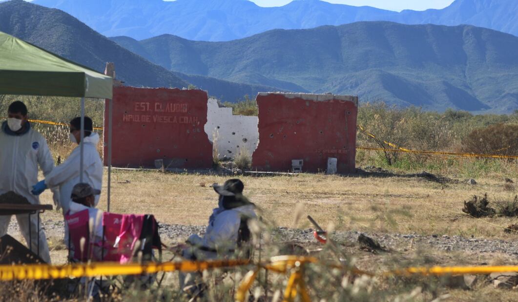 Madres buscadoras acuden a los lugares que les indican a través de mensajes o llamadas anónimas (21 de marzo de 2025). Foto: Francisco Rodríguez / EL UNIVERSAL