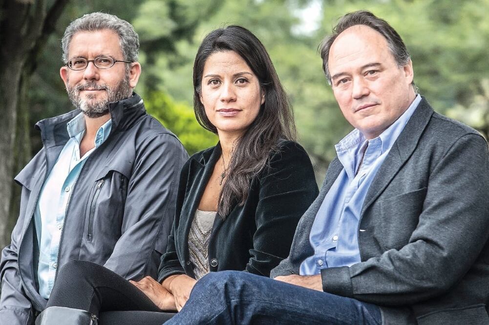 Armando Santacruz (primero de der. a izq.) explica que todos estos esfuerzos deben derivar en el establecimiento de una nueva política de drogas (ARCHIVO EL UNIVERSAL)