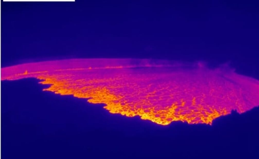 Mauna Loa, el volcán activo más grande del mundo, entra en erupción en Hawái