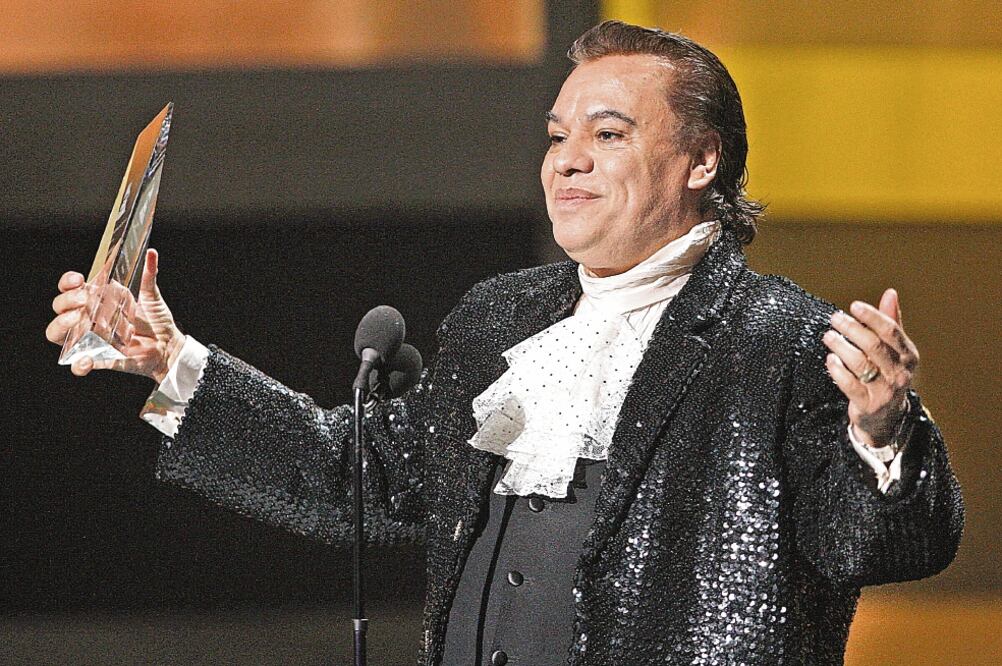 Juan Gabriel dejó parte de sus propiedades en manos de su amiga. (FOTOS: AP Y CLASOS)