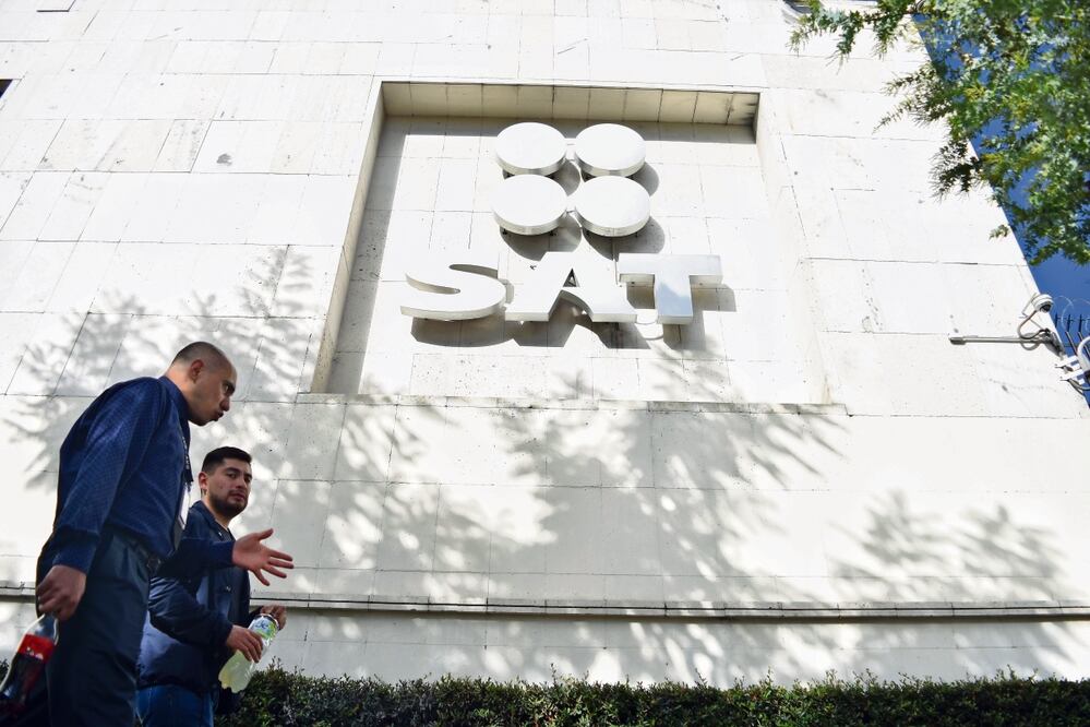 La medida tiene como objetivo de brindar servicio a los contribuyentes antes de que termine el plazo establecido para que cumplan en tiempo y forma con su obligación fiscal. Foto: EL UIVERSAL