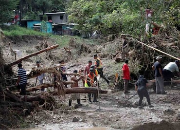 Sube a 79 el número de fallecidos por lluvias e inundaciones en México; 19 siguen desaparecidos