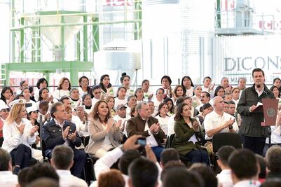 Atributos de Presidente, sólo en uno: EPN