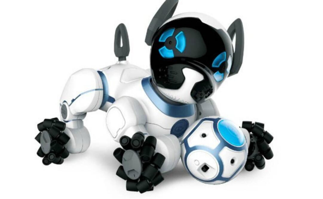 Entre estas tecnologías destaca Chip, un robot que simula la interacción con un perro real, pues siente hambre, necesita que jueguen con él y te espera en la puerta de la casa cuando regresas del trabajo