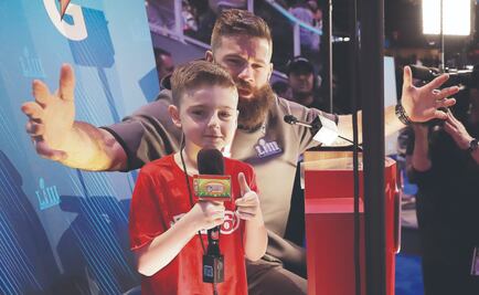 Edelman se rasura y dona 10 mil dólares